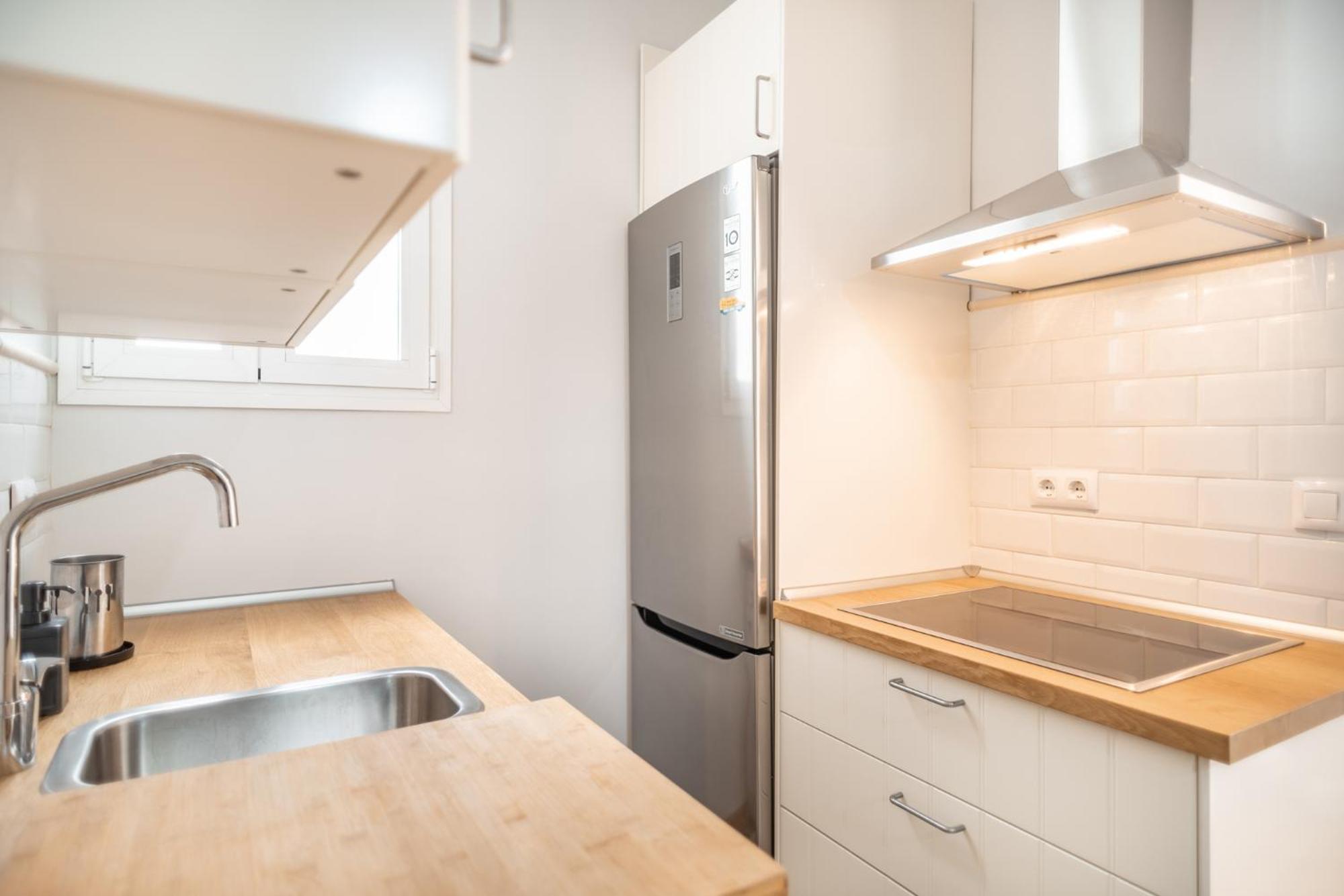Appartamento Beautiful And Bright- 1Bd 1Bth- Center Siviglia Esterno foto
