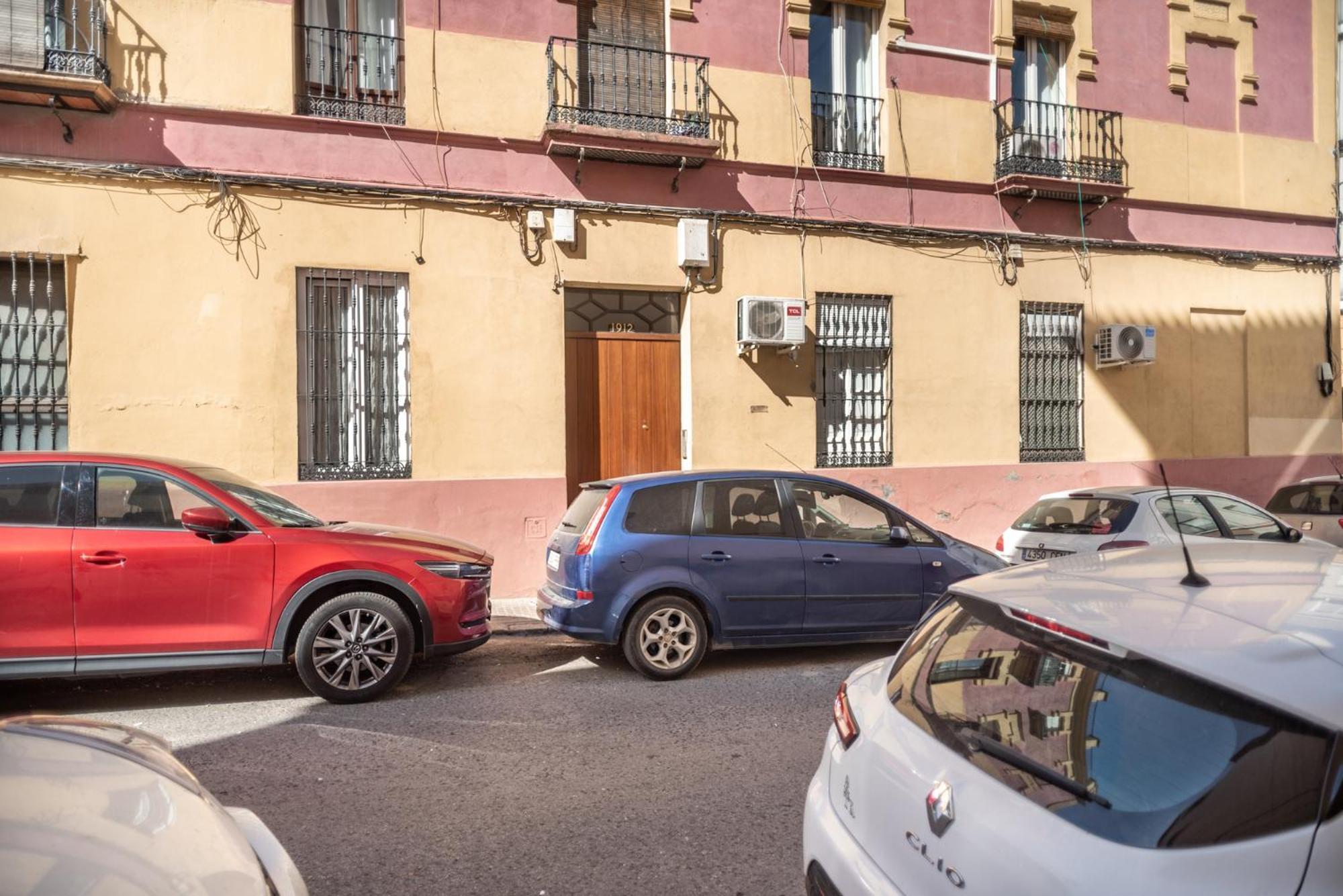 Appartamento Beautiful And Bright- 1Bd 1Bth- Center Siviglia Esterno foto